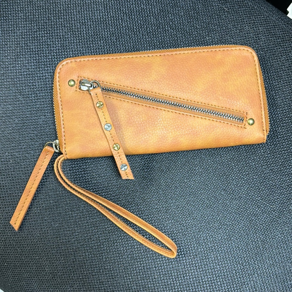 FREE PEOPLE brown vegan leather wallet- never used/brand new